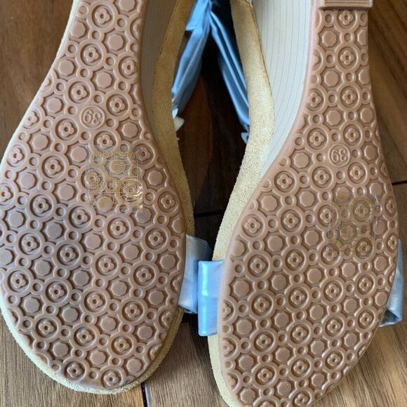 Shoe/sandal, wedge heel, size 39 or 8, never worn, metallic silver, roses detail - Picture 13 of 16